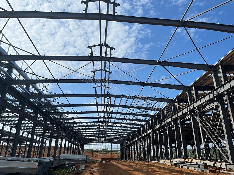 蔚蓝行业百科：降低钢结构工程报价的可行性方案